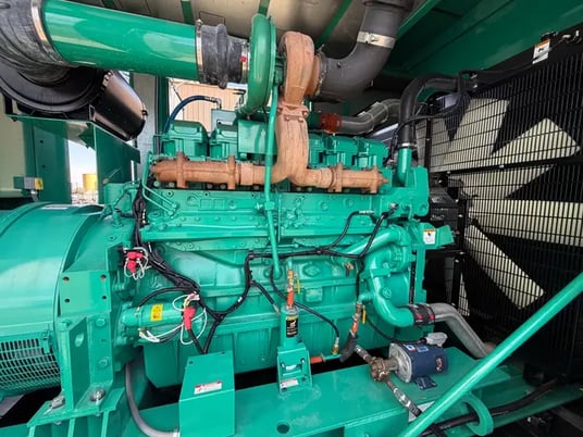 750 KW Cummins #QSK23-G7, diesel generator, enclosed, 480 Volts, 2021 - Image 4