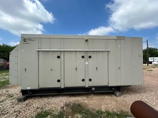 350 KW Cummins #DFCC5750510, diesel generator, enclosed, 277/480 Volts, 2006 - Image 1