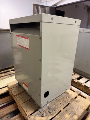 45 KVA 480 Primary, 208/120 Secondary, Eaton Cutler-Hammer, CX6-453-415, 3-phase transformer - Image 3