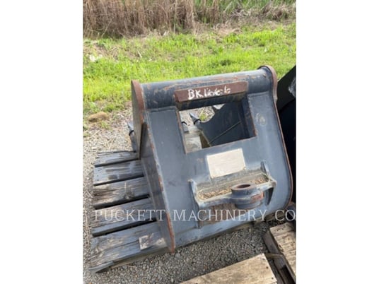 Caterpillar 420, Bucket, S/N: BK1666, 2005 - Image 1