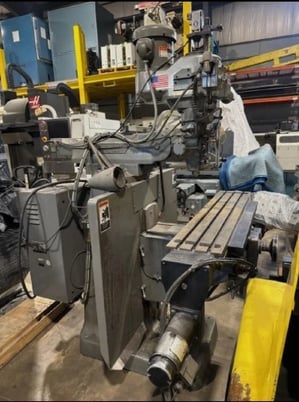 Bridgeport #EZ-TRAK-DX, Vertical Turret Knee Milling Machine, 2 HP, variable speed, T-slot work table - Image 1