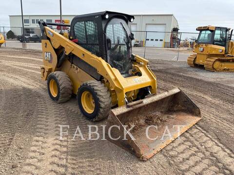 Cat 272D3, Skid Steer Loader, 2749 hours, S/N: TY300449, 2024 - Image 2