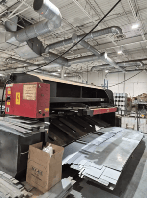 1/4" x 10' Amada #M-3060, Mechanical Shear, 36" Back Gauge, 10 HP, 60 SPM, 2006 - Image 2