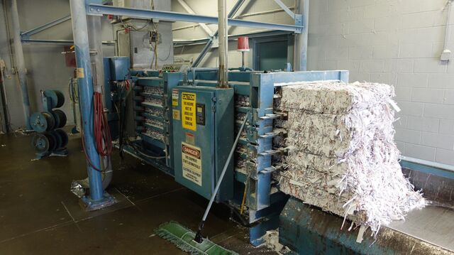 Maren #203-103, Horizontal Auto-Tie Balers, 40 HP, 1999 (2 available) - Image 1