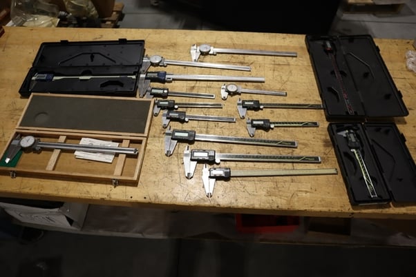 Vernier Calipers, 6" & 12", mixed LOT, Digital & Dial - Image 1