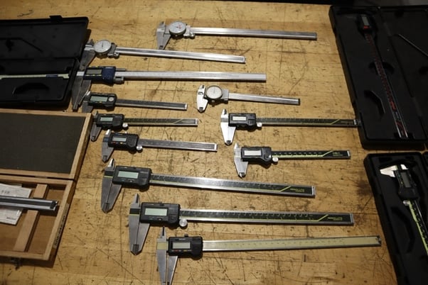 Vernier Calipers, 6" & 12", mixed LOT, Digital & Dial - Image 3