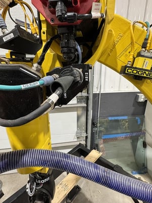 Fanuc, M-20iD/25, 6-Axis Articulated Robot, 25 kg payload, 72" reach, teach pendant, R-30iB Plus controller - Image 2