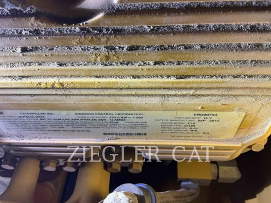 Caterpillar D8T, 8990 hours, S/N: FMC00328, 2015 - Image 8