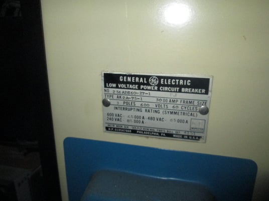 3000 Amps, General Electric, ak- 2a- 75-1, electrically operated, drawout, LSI - Image 2
