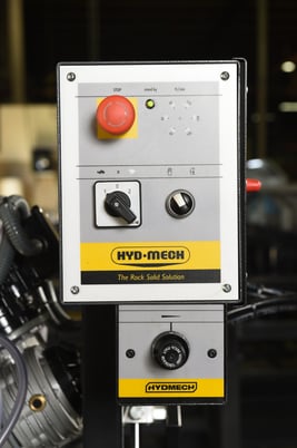 9.5" x 11" Hydmech #DM-10, Double Miter Band Saw, 1" x 116" Blade, 34" H Table, 118-236 SFM, 2/2.4 HP, 480 V - Image 4