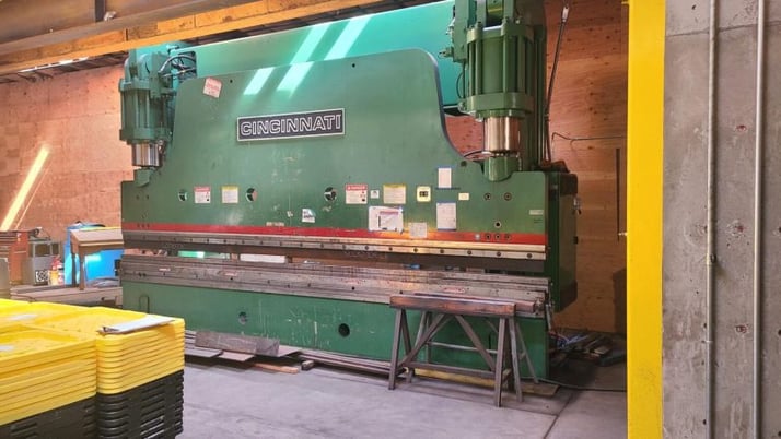 600 Ton, Cincinnati #600PF16-Proform, Press Brake, 20' Overall Die Surface, 197.75" Between Housings, 10" - Image 1
