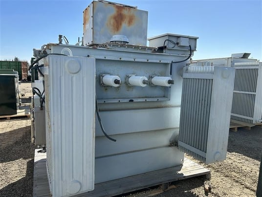 2500 KVA 24940 Delta Primary, 600Y Secondary, Station - Image 2