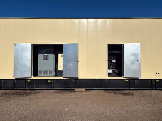 2000 KW Kohler, Rehlko #2000REOZMD, diesel generator, sound attenuated enclosure, 277/480 Volts, 30 hours - Image 3