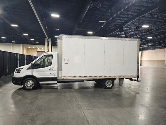Ford #Transit-350HD, all wheel drive cargo van, 2020 - Image 4