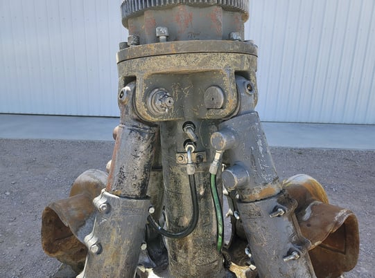 Broderson, disassembled crane clamp - Image 4