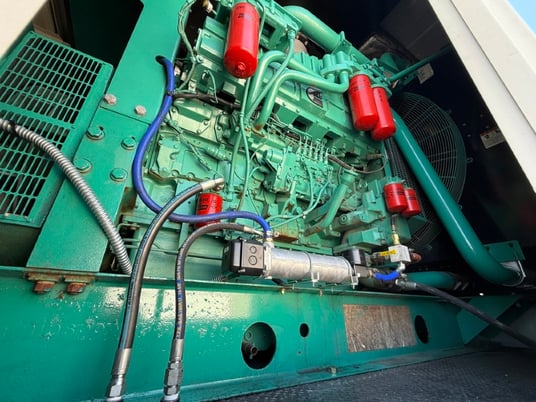 800 KW Cummins #QST30-G5, custom power module, 480 Volts, Tier 2 - Image 2
