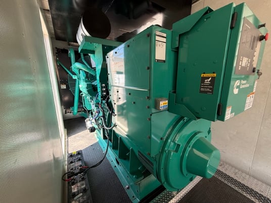 800 KW Cummins #QST30-G5, custom power module, 480 Volts, Tier 2 - Image 4