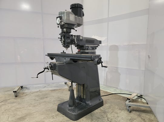 Bridgeport #J298503, vertical mill, 9" x49" tbl., 2 HP, variable speed, R-8, quick tool changes - Image 3
