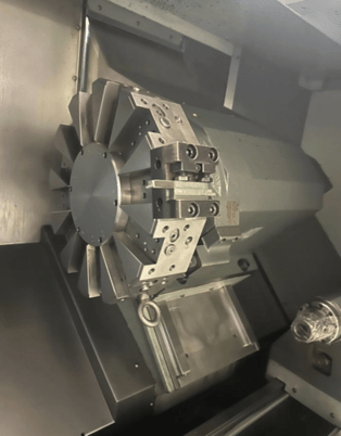 Haas #ST-35, CNC Lathe, 2-Axis, 31.7" Swing, 26" Machining length, 12" Chuck, 4" Bar, 21" Turning diameter - Image 4