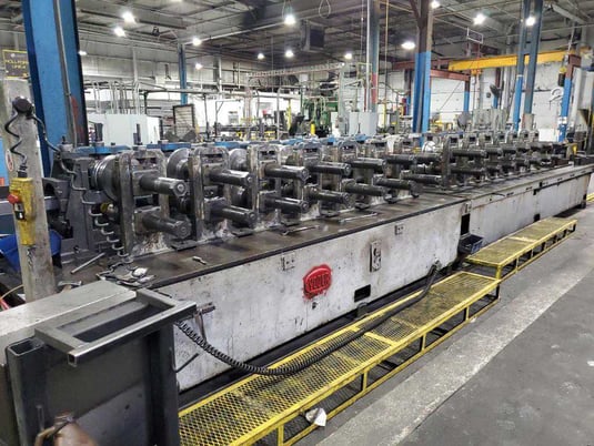 14 Stand, Yoder #2-1/2, rollformer, 3" shaft diameter, 5" vertical adjustment, 75 HP - Image 1