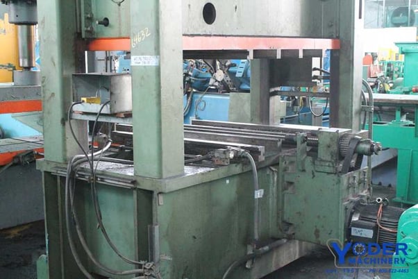 200 Ton, Heim #S2-200-78-42, straight side double crank press, 6" stroke, 20" Shut Height, air clutch, 1976 - Image 4