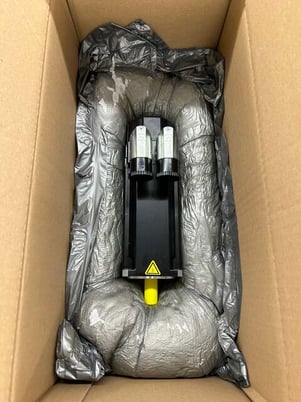 B & R Automation Servo Motor 8JSA33.E9045D200-0 - Variable 4000 RPM - Image 1