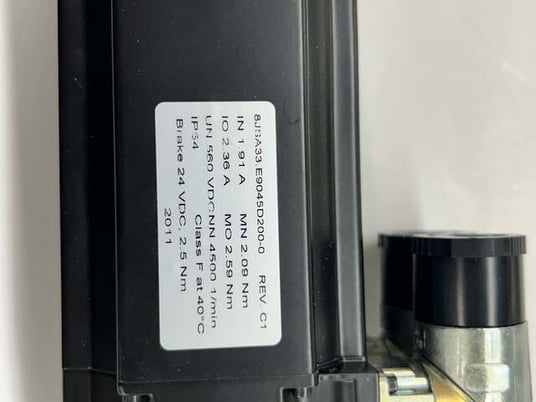 B & R Automation Servo Motor 8JSA33.E9045D200-0 - Variable 4000 RPM - Image 3