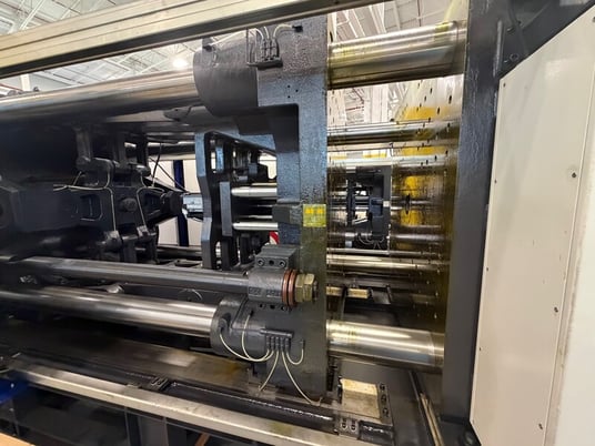 596 Ton, 34.23 oz., Haitian #MAIII-5300/2250, injection molding machine, 65mm screw diameter, new, 2023 - Image 3