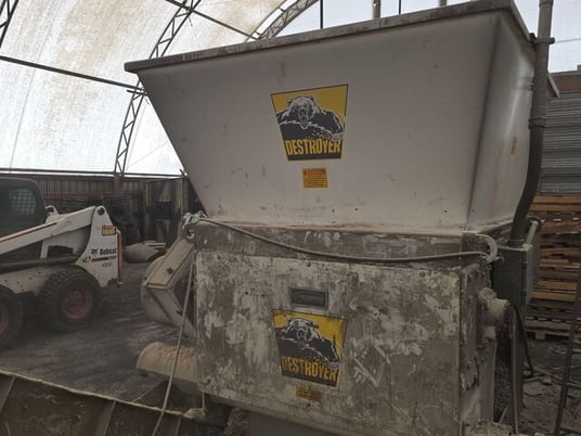 Cresswood #HF60-60LR, shredder, includes discharge conveyor w/magnetic pulley, 2015 - Image 5