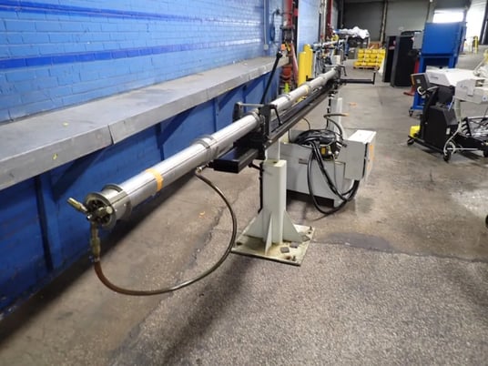 LNS #3.2-HS-4.8, Hydraulic Bar Feeder, 19" x 17" x 19" capacity, 200-230 V, 2008 - Image 2