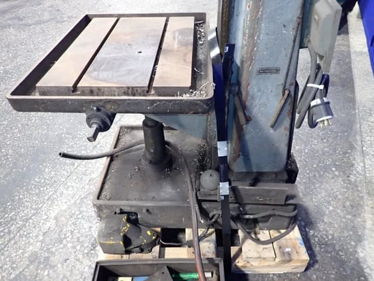 Alzmetall #AB4, Drill Press, w/Foot Switch, 24" x 18" Table, 1730 RPM, 220 V, 2015 - Image 4