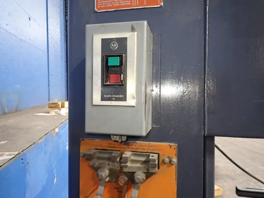 19.5" Powermatic #87, Vertical Band Saw, 1/2" Blade, 24" x 24" Table, 1755 RPM, 230/460 V - Image 7