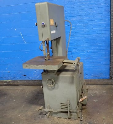 19" Powermatic #87, Vertical Band Saw, w/Foot Pedal, 24" x 24" Table - Image 1