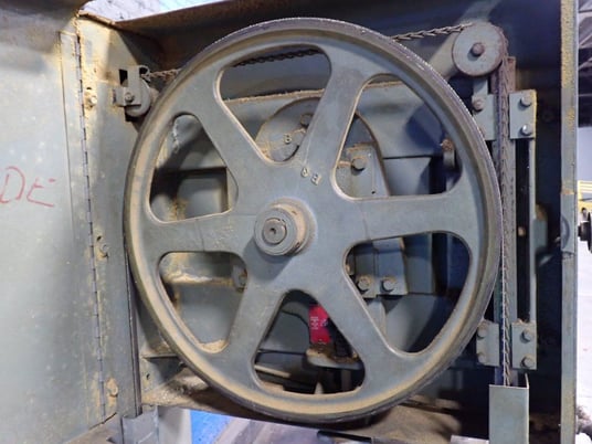 19" Powermatic #87, Vertical Band Saw, w/Foot Pedal, 24" x 24" Table - Image 4