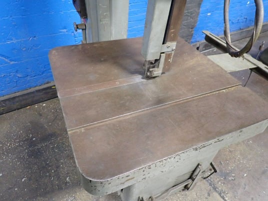 19" Powermatic #87, Vertical Band Saw, w/Foot Pedal, 24" x 24" Table - Image 5