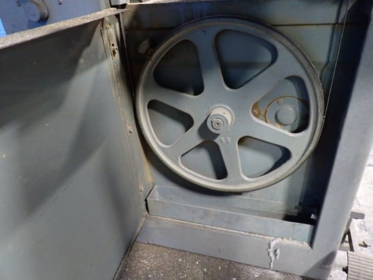 19" Powermatic #87, Vertical Band Saw, w/Foot Pedal, 24" x 24" Table - Image 9