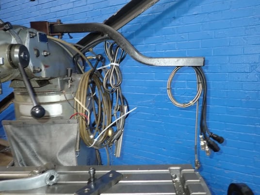 Sharp, Vertical Mill, 9" x 42" Table, 3 HP, 1720 RPM, 220/440 V - Image 5