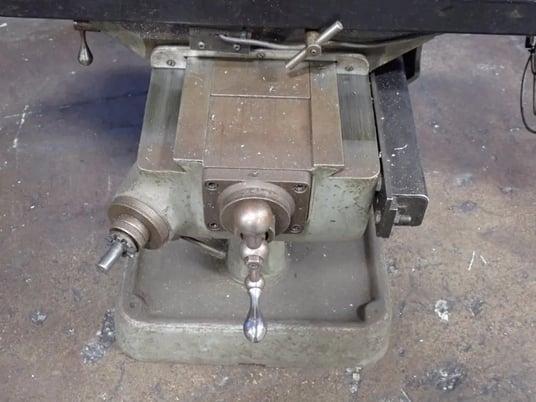 Bridgeport, Vertical Mill, w/DRO & Lamp, 9" x 42" Table, 220/440 V - Image 3