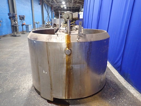 Jacketed Mixing Tank, 65" x 65" x 38" capacity - Image 2