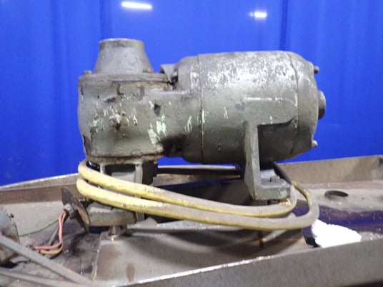 Jacketed Mixing Tank, 65" x 65" x 38" capacity - Image 7