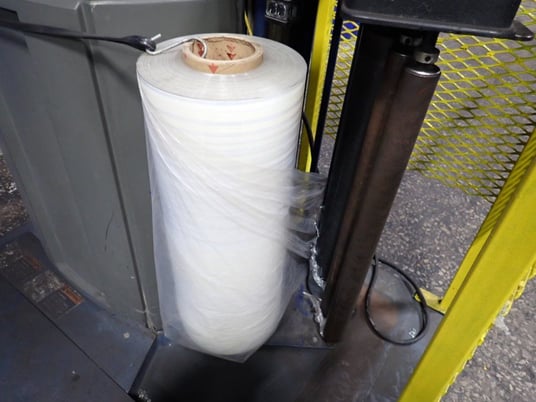 Lantech Inc. #Q200, Stretch Wrapping Machine, 47" capacity, 90" height, 0.96 kW, 1750 RPM, 115 V - Image 6