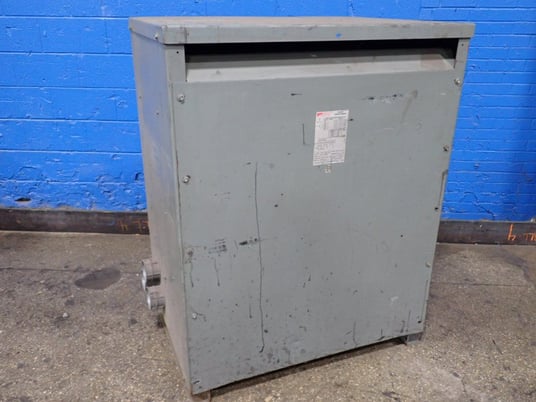 300 KVA 480 Primary, 240Y/139 Secondary, AED #7904, Transformer, 3 Phase, 60 Hz - Image 1