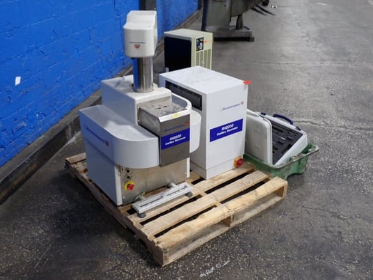 Bohlin Industries #RH2100, Capillary Rheometer, w/Tooling, Keyboard & Foot Pedal, 16 Amps, 200 V - Image 3