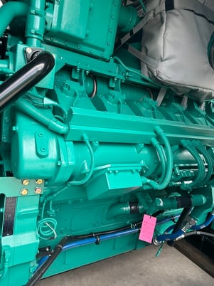 1300 KW Cummins #C1300N6, natural gas generator set, 277/480 Volts, 3-phase, QSK60G engine, 2026, new - Image 5