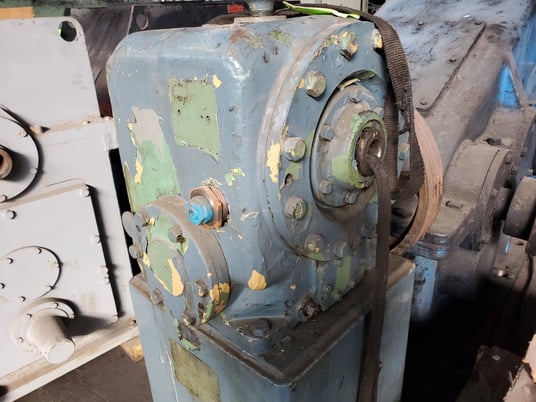 NRM, Gearbox for 2.5" Cold Feed Rubber Extruder, 15:1 gear ratio - Image 1