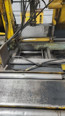 15" x 17" W.F. Wells #F-15, automatic horizontal band saw, 1" x0.35" x 14'-5" blade, 75-300 FPM, bar feed - Image 3