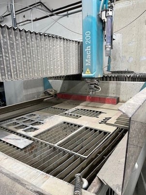 Flow #Mach-200-1313-Pivot, 5-Axis CNC waterjet, open gantry, 3-sided access for loading, 2019 - Image 4