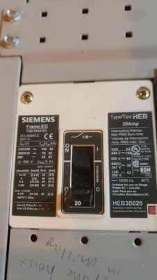 250 Amp. Siemens P3 #P3F56ML250ABS, Panelboard, HEB3B125/HEB3B020 Breakers, 3 Phase, 480 Volts - Image 3