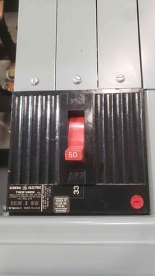 600 Amp. General Electric Spectra, CCB, Panelboard, THED Breakers, 3 Phase, 4 Wire, 208Y/120 Volts - Image 5