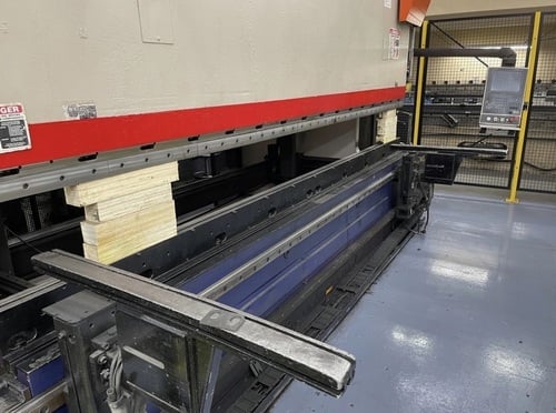 320 Ton x 13' Bystronic #PR-320x4100, Hydraulic Press Brake, 10.4" stroke, 8 axis, Cybelec ModEva 12S, 2007 - Image 4